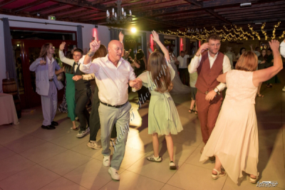 615